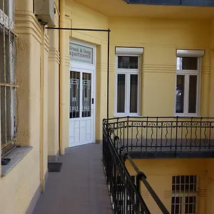  Apartment Frank & Fang Mk7
